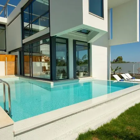 Villa Luxury Glass - 200 Meters From The N