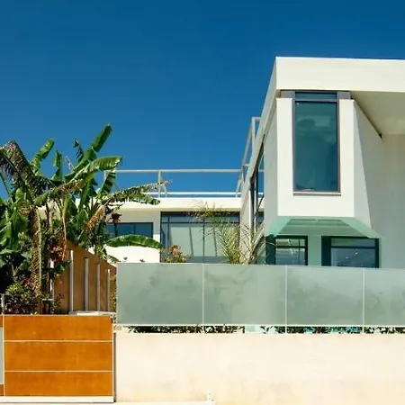 Luxury Glass - 200 Meters From The N Villa *