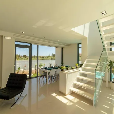 Villa Luxury Glass - 200 Meters From The N