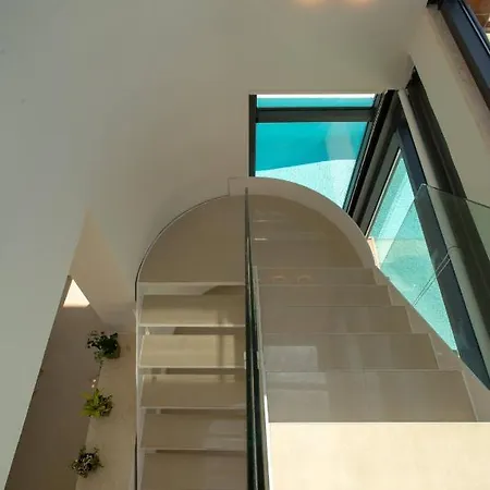 Luxury Glass - 200 Meters From The N * Daratsos