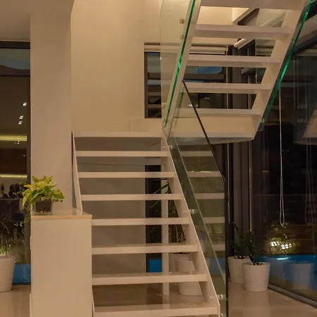 Villa Luxury Glass - 200 Meters From The N