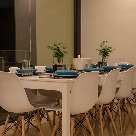 Luxury Glass - 200 Meters From The N Villa