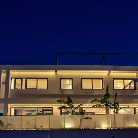 Luxury Glass - 200 Meters From The N Villa