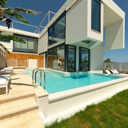 Luxury Glass - 200 Meters From The N *