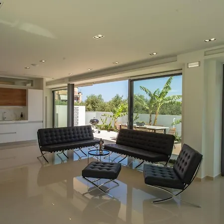Villa Luxury Glass - 200 Meters From The N